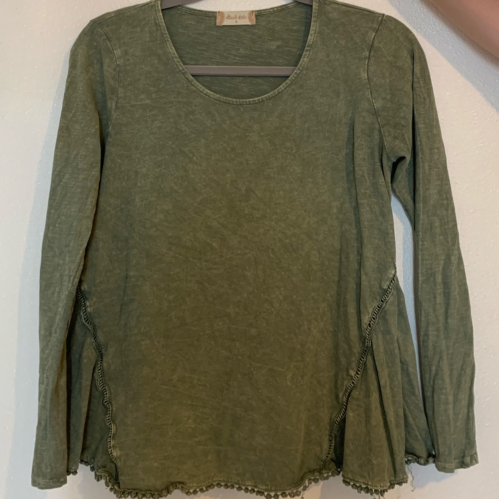 Altar’d State Long sleeve Babb